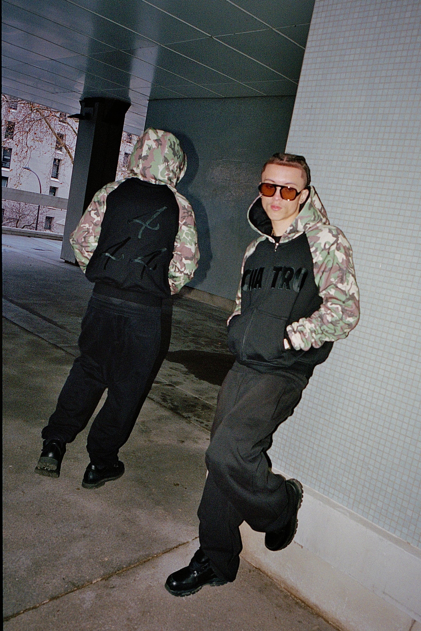 HOODIE ZIP "CUATROCAMO"