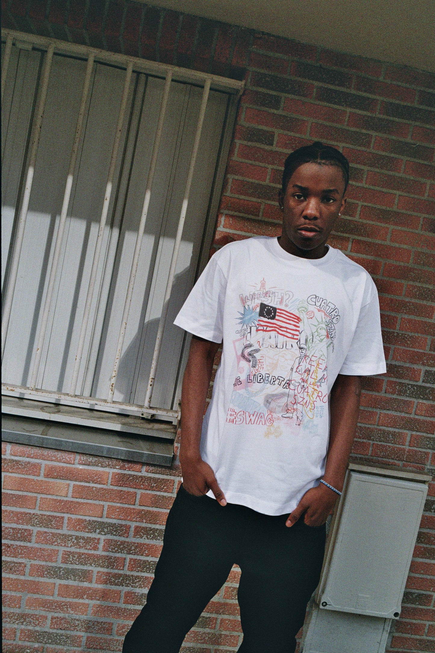 T-SHIRT "SKETCHBOOK"